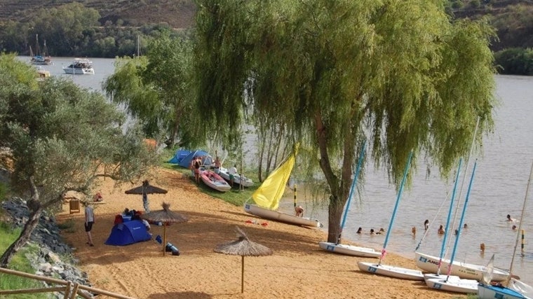 No todo es playa: tres zonas de baño interiores en Huelva que no te puedes perder este verano