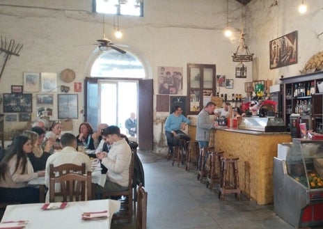 Imagen secundaria 1 - Bodega Avíate, Bodega Clarito y Señó la Sangre