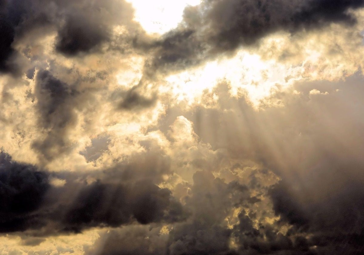 El jueves podría descargar alguna tormenta