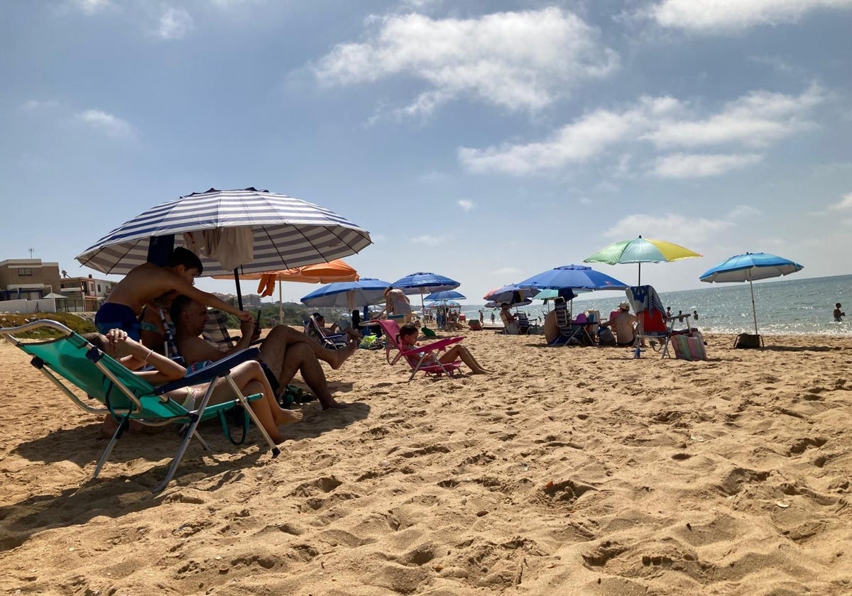 Estampa de playa en Mazagón