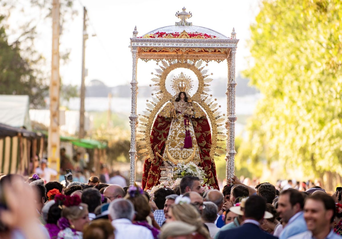 La Virgen de Montemayor ira portada en sus andas de romería durante el traslado