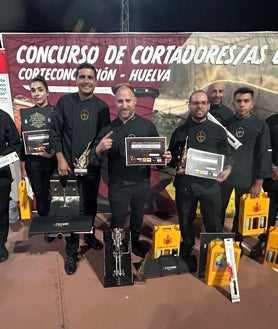 Imagen secundaria 2 - El cordobés Juan Martín Moreno gana el Concurso Nacional de Corte de Jamón de Corteconcepción y pasa a la final del Campeonato de España