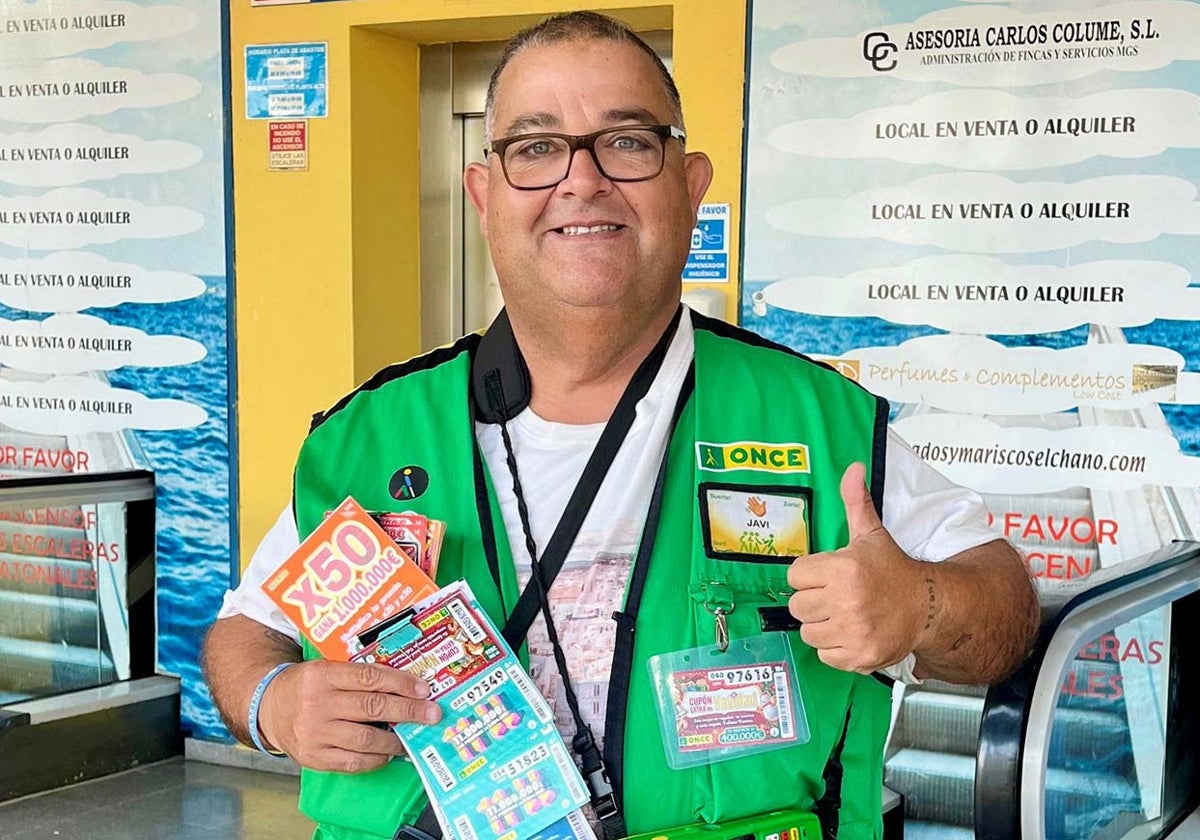 El vendedor que repartió los diez premios, feliz