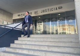 Hernández Cansino, la semana pasada, saliendo del juzgado