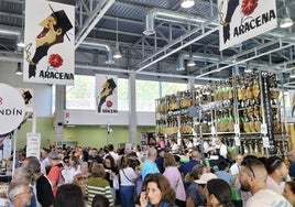 La Feria del Jamón de Aracena compone una de las rutas gastronómicas que no te puedes perder este otoño en la Sierra de Huelva