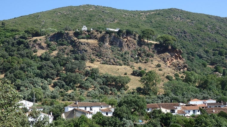 Las cuevas de la Peña de Arias Montano
