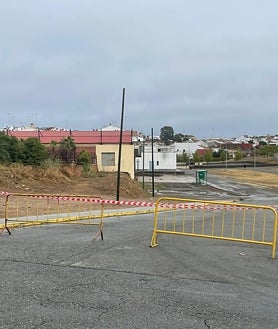 Imagen secundaria 2 - Inundaciones en Huelva: Las intensas lluvias causan un enorme socavón en Nerva
