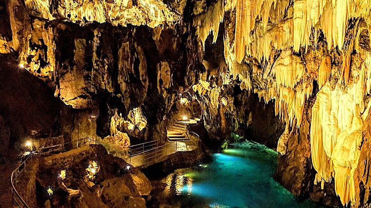 Cinco pueblos de la Sierra de Huelva para visitar este otoño: rodeados de naturaleza y con un patrimonio histórico único