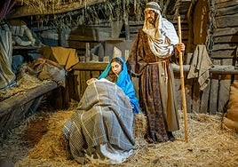 El desconocido pueblo mágico de Huelva que recrea su belén viviente en el entorno natural de un barranco