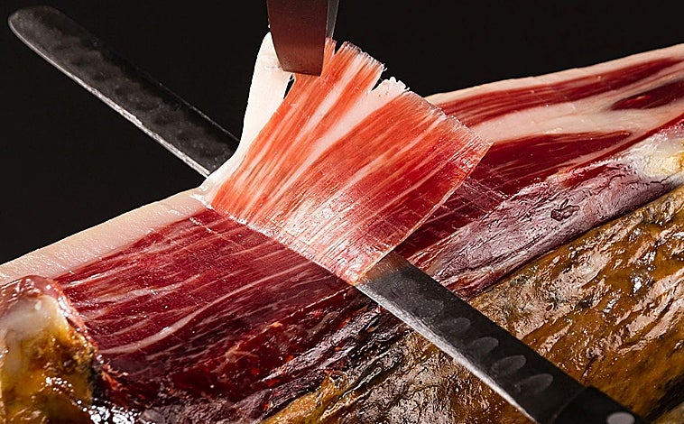 Imagen principal - Feria gastronómica en Cumbres Mayores y de la castaña en Fuenteheridos