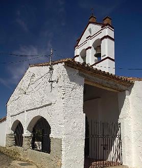 Imagen secundaria 2 - La pequeña pedanía de Aracena que casi nadie conoce y parece sacada de cuento: «Una bella aldea que no te puedes perder»