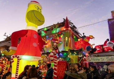 La Casa del Grinch hace de Corrales nuevamente uno de los epicentros de la Navidad en Huelva