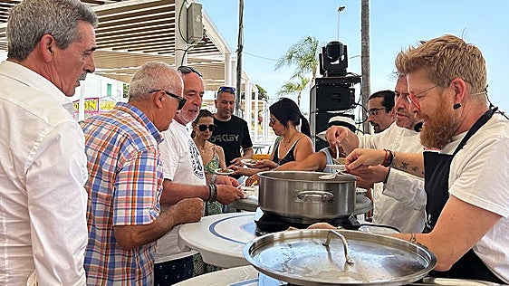 Una de las playas más bonitas de Huelva celebra este fin de semana una feria gastronómica con degustaciones y actuaciones musicales