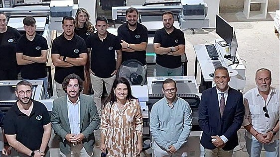 Un nuevo comienzo para la empresa Lito Cofrade en Gibraleón con el que superar la tragedia del incendio de hace tres meses