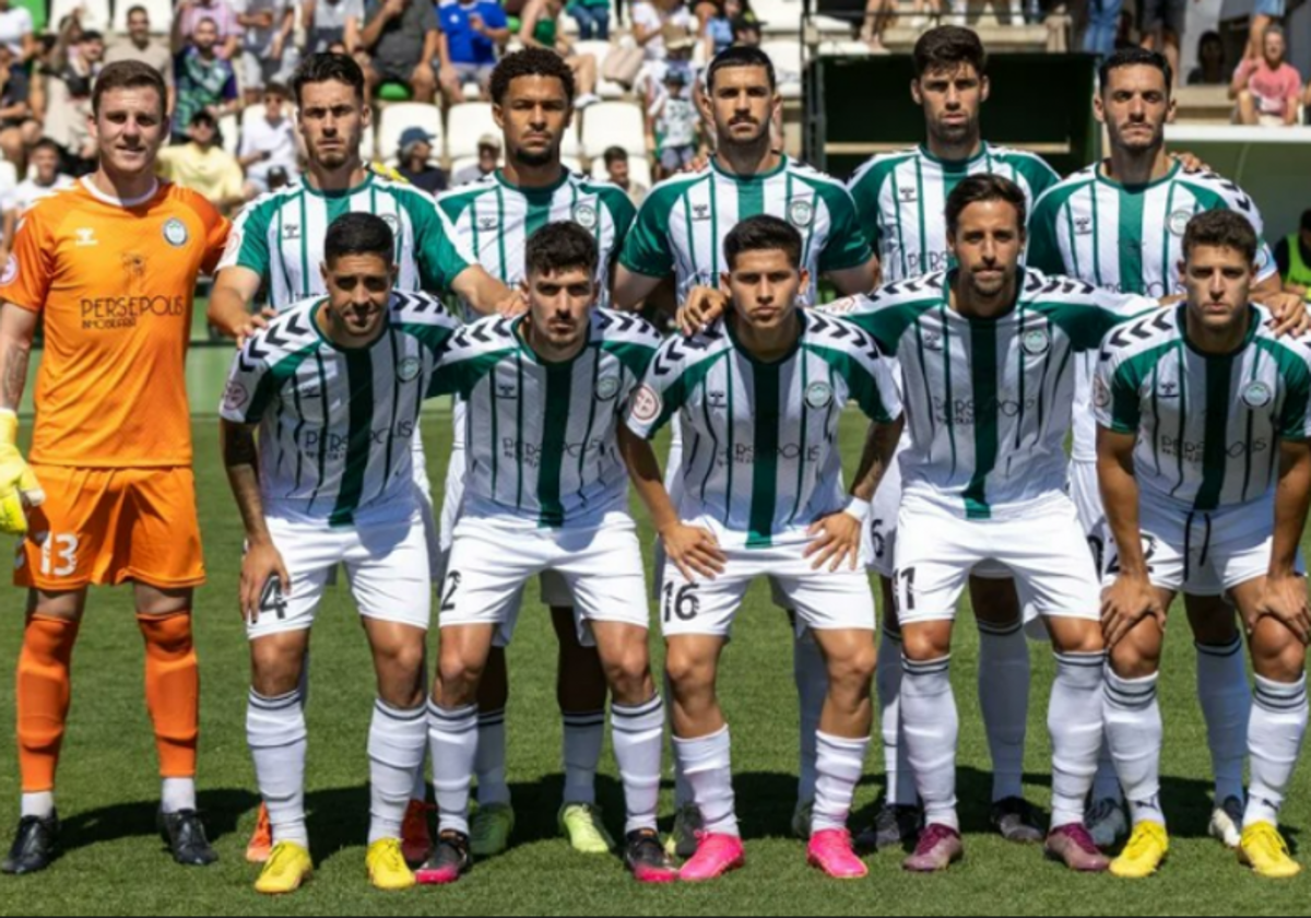 El once inicial del Torremolinos en su último partido liguero