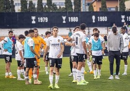 Decepción en los jugadores del Valencia-Mestalla