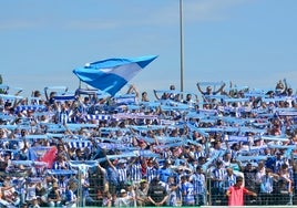 Colgado el 'cartel de no hay billetes' para el Recreativo de Huelva-Cacereño tras largas colas por las últimas entradas