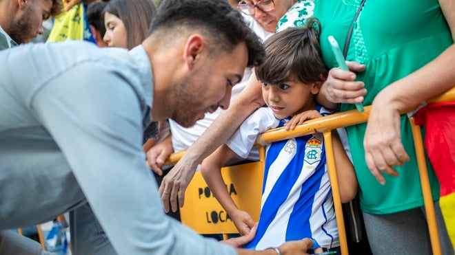 Rubén Gálvez y Sergio Chinchilla le ponen salsa y picante a la última ovación a los héroes del ascenso del Recreativo