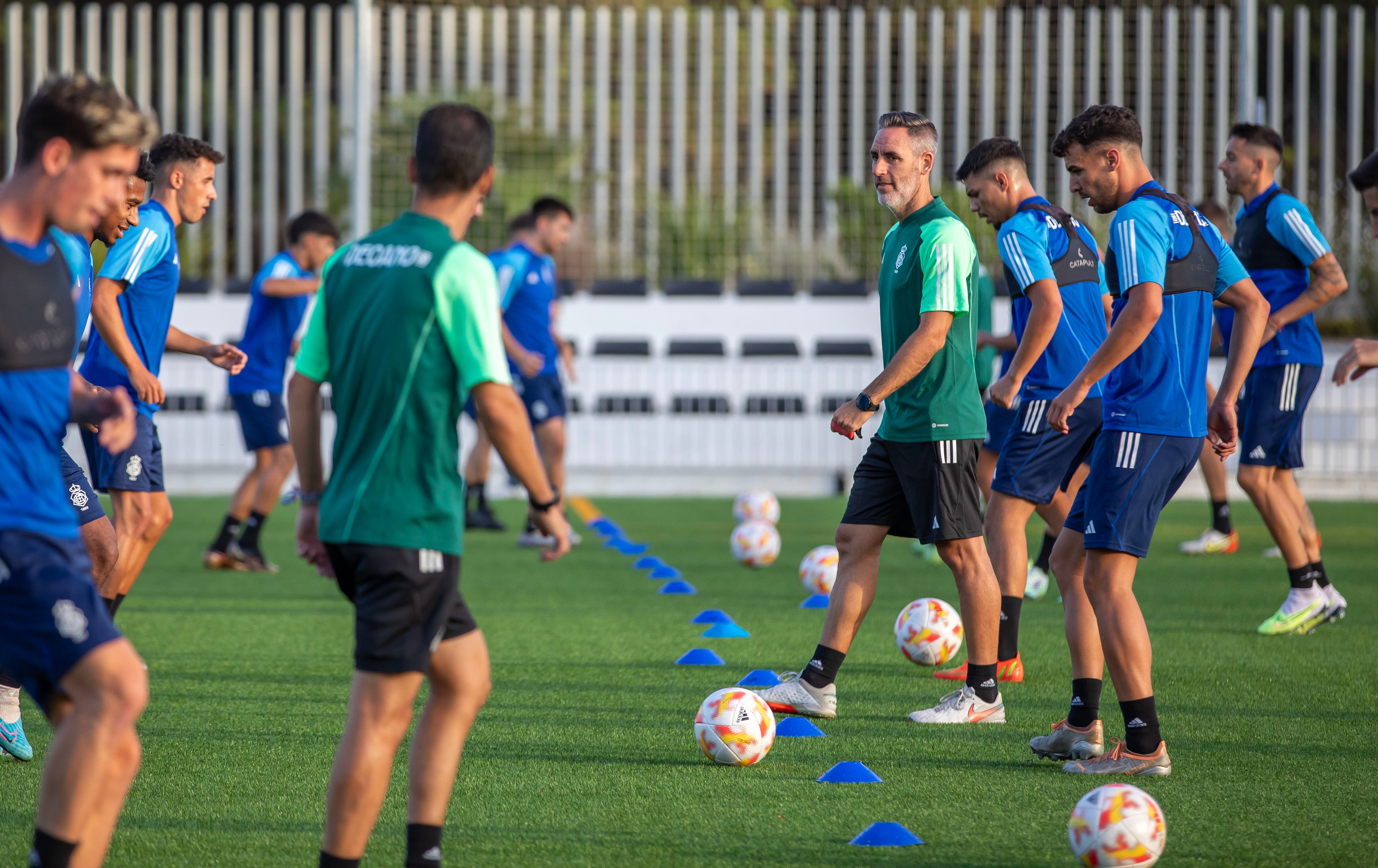 El Recreativo 2023/24 arranca a sudar en Lamiya