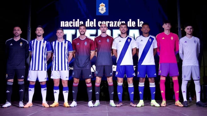 El Recreativo presentó sus nuevas equipaciones en el centro comercial Aqualon