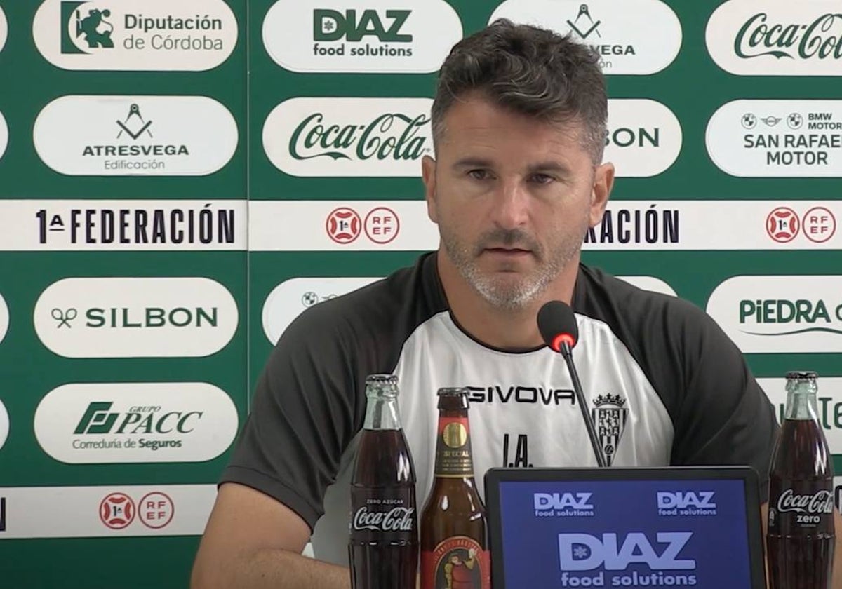 Iván Ania, en sala de prensa