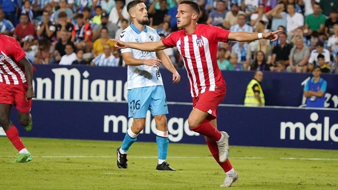 Diego Bri celebrando el tanto que marcó esta campaña en La Rosaleda frente al Málaga