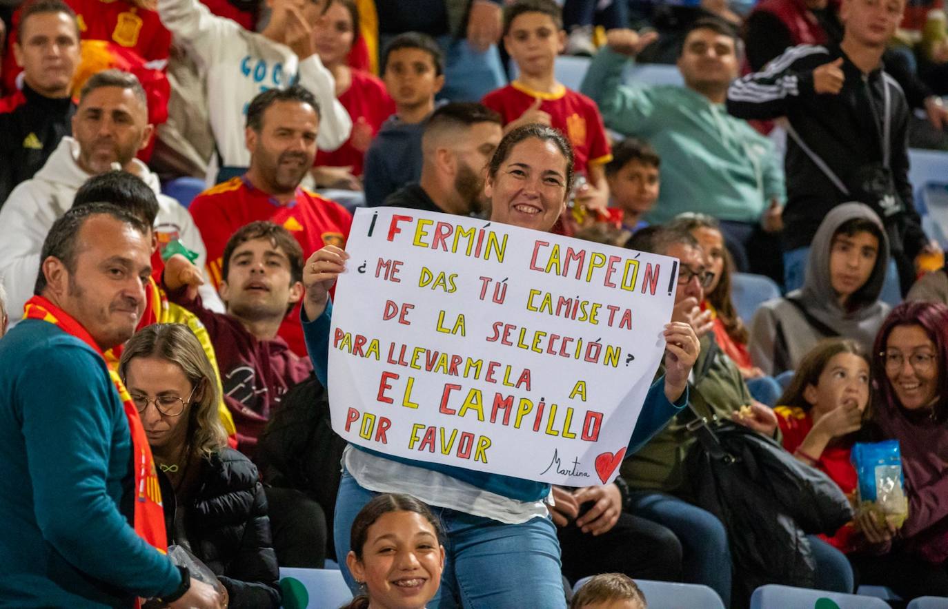 Galería de imágenes: Fermín López y su &#039;Rojita&#039; deleitaron en el Colombino