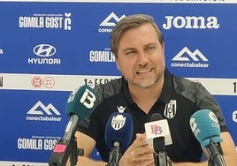 El lamento de Manel Ruano: «Sólo tenemos 14 ó 15 jugadores para preparar cada partido»