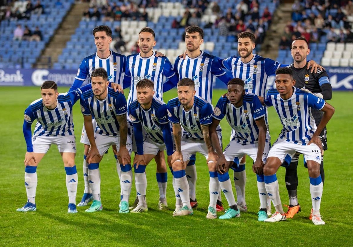 El once inicial del Recreativo en su partido frente al Alcoyano