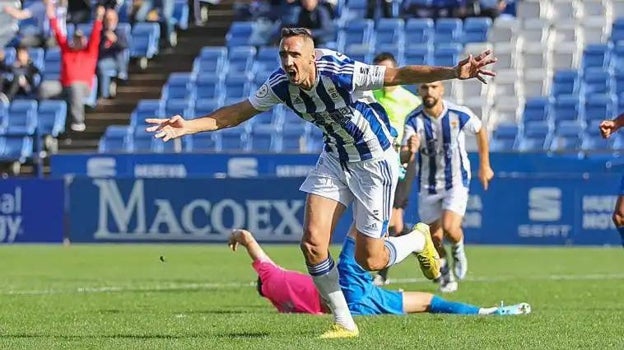 Pablo Caballero logró un 'hat trick' ante el Vélez