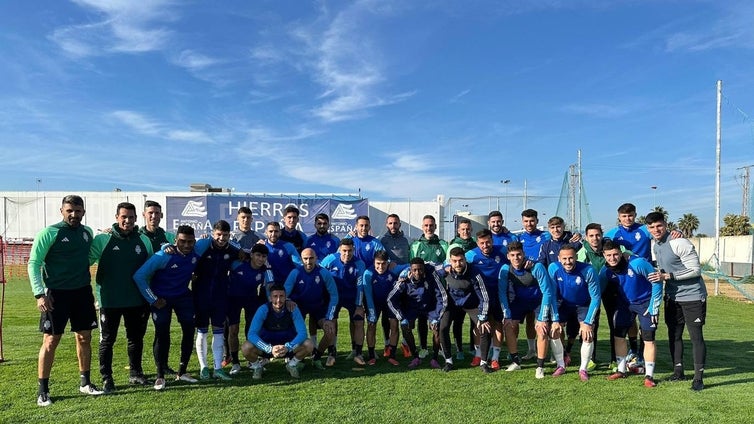 Alineaciones del Recreativo de Huelva - UD Melilla de Primera RFEF 2023-2024: onces y banquillo de suplentes