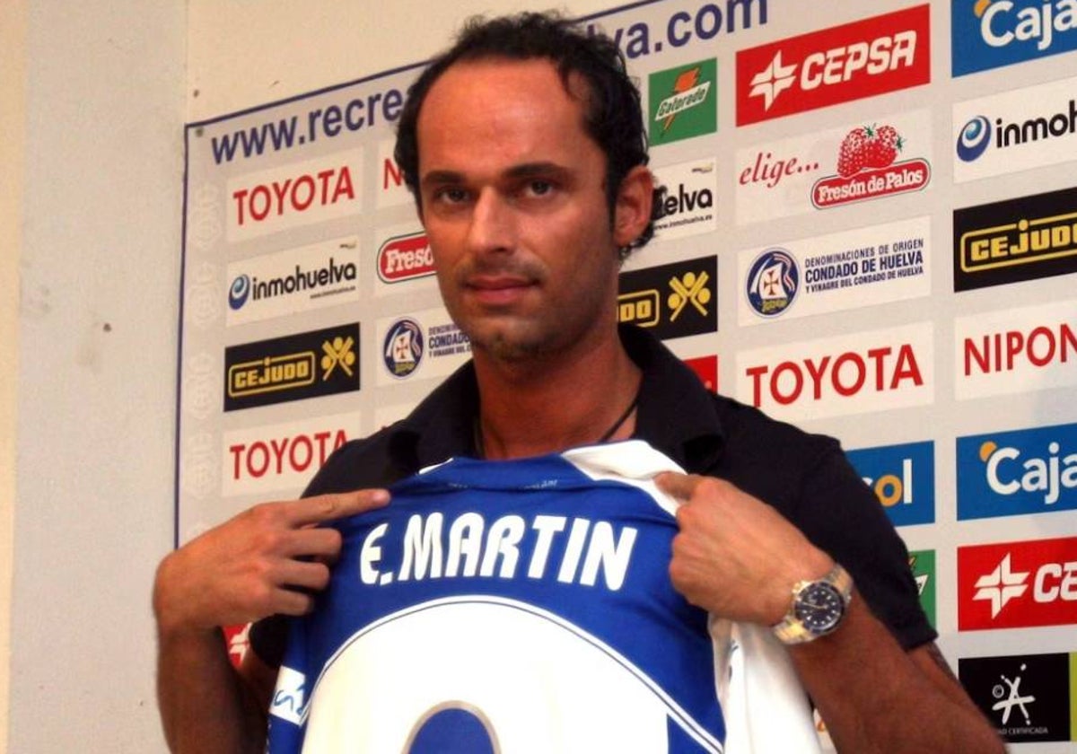 Ersen Martin en su presentación como jugador del Recreativo de Huelva en la temporada 2007/08