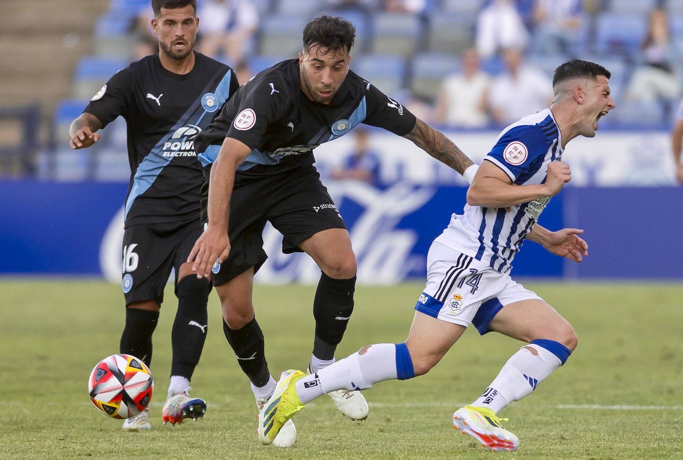 Las mejores imágenes del primer triunfo liguero del Recreativo ante uno de los cuatro primeros clasificados