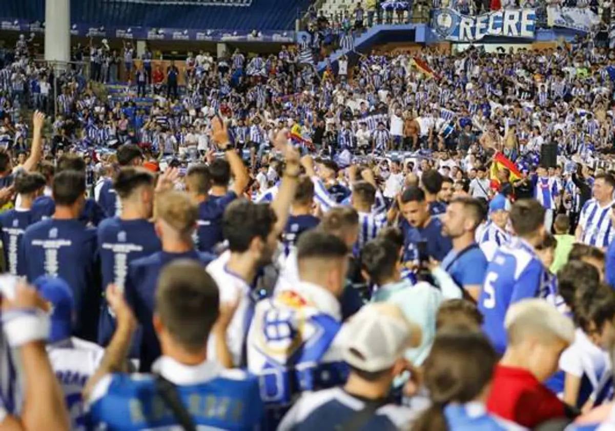 Afición del Recre celebrando un ascenso del equipo