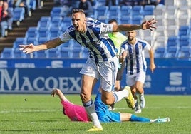 Pablo Caballero renueva y se convierte en el segundo jugador más veterano de la historia del Recreativo