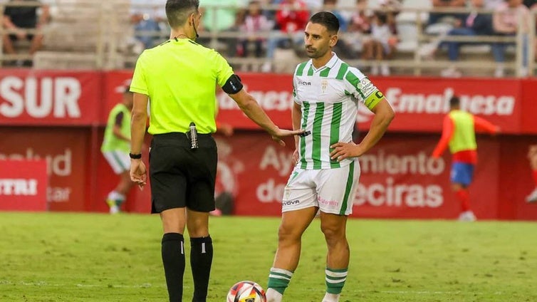 Asciende el Córdoba de Kike Márquez, José Antonio Martínez y César Negredo y se queda sin premio Cazorla en el Oviedo