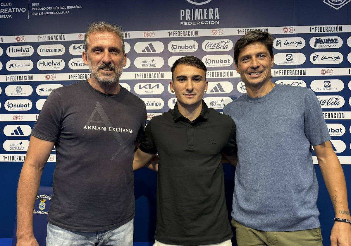 Óscar Arias y Jesús Vázquez esta mañana en la presentación de Juan Cerrudo