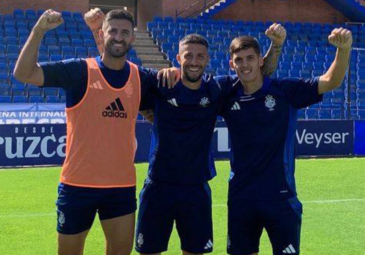 Raúl Navas, primero por la izquierda, en el entrenamiento de hoy en el Nuevo Colombino