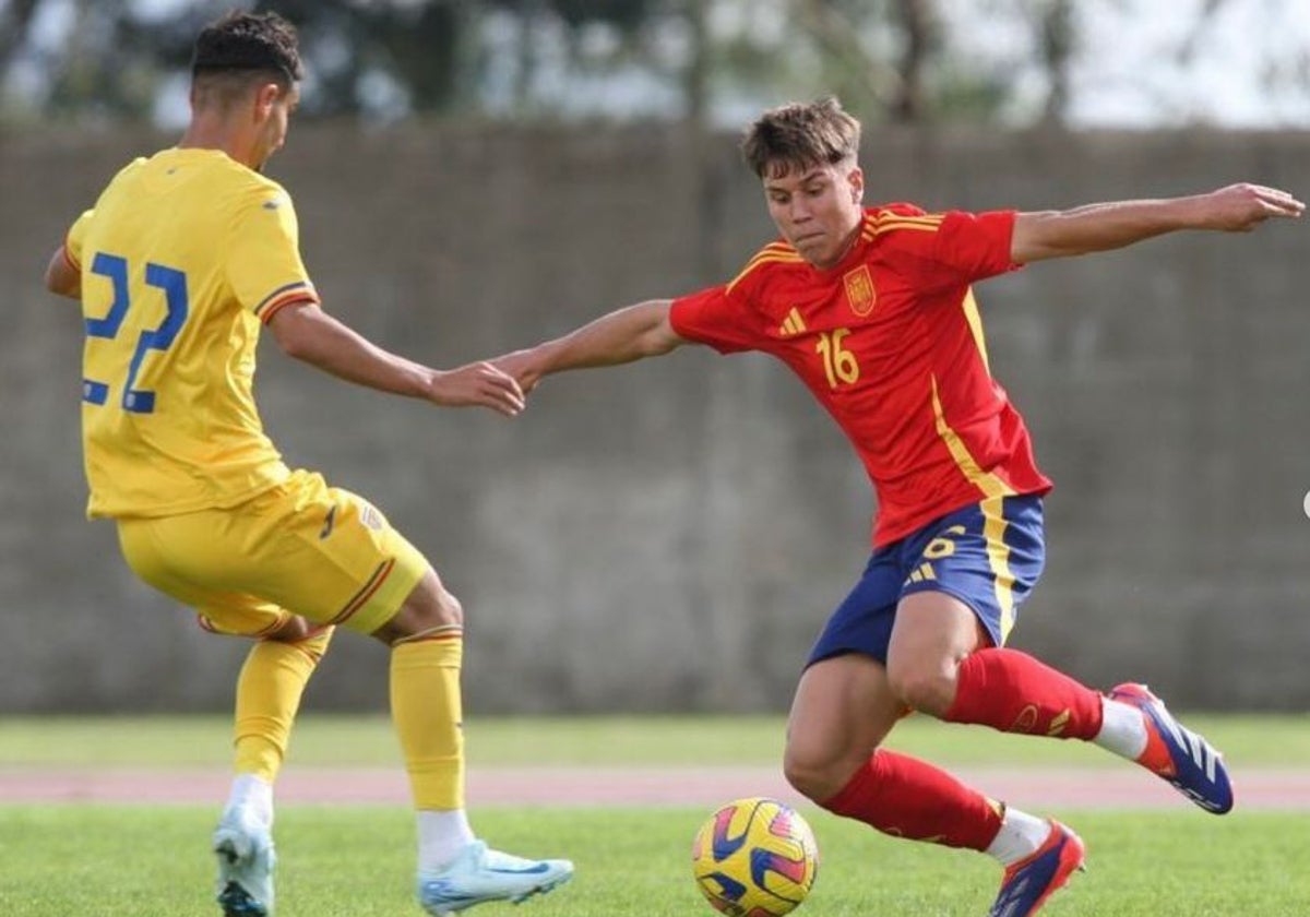 Davinchi durante el España-Rumanía Sub 18 del Torneo '4 Naciones' disputado en Portugal