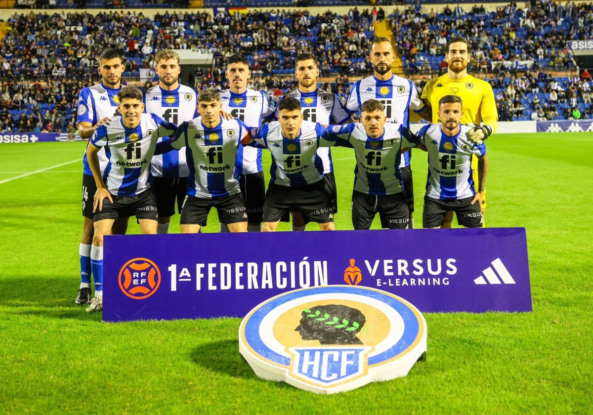 Alineación del Hércules en uno de sus partidos de esta temporada en el estadio Rico Pérez