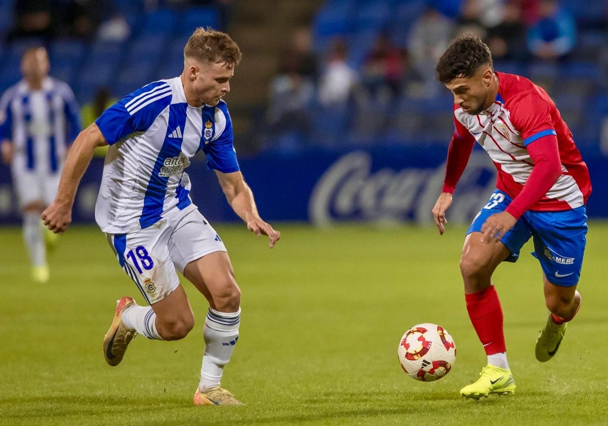 Dani Perejón, en el partido Recreativo-Algeciras