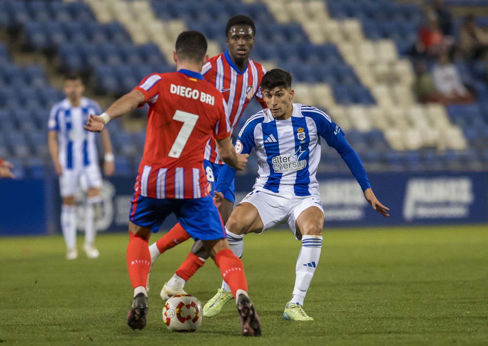 Las mejores imágenes del Recreativo - Atlético de Madrid B