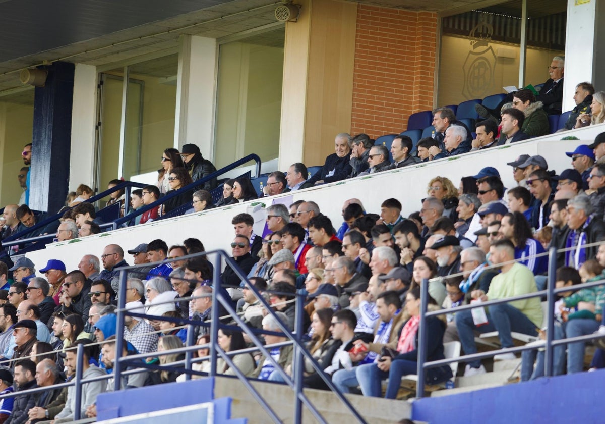 Tribuna del Nuevo Colombino