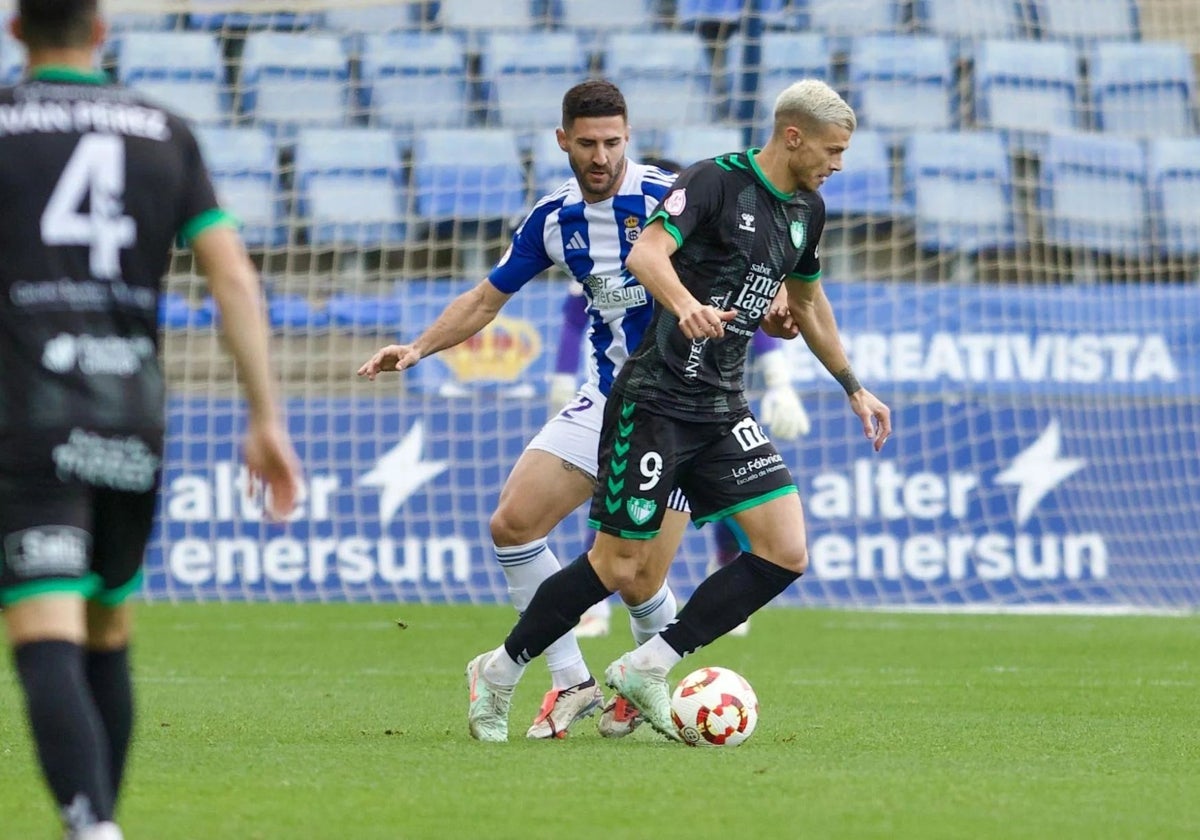 Raúl Navas durante el Recreativo-Antequera del pasado sábado en el Nuevo Colombino