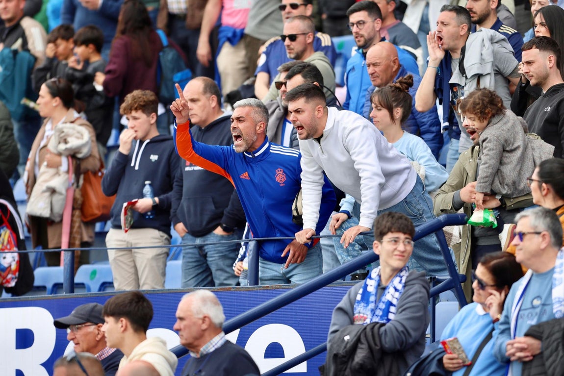 Recreativo - Castilla, en imágenes: La afición acabó muy cabreada
