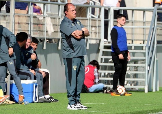 Alberto Lasarte, técnico del filial almeriense
