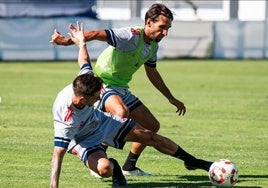 El Recreativo de Huelva estrena ropa de entrenamiento en el arranque de su pretemporada