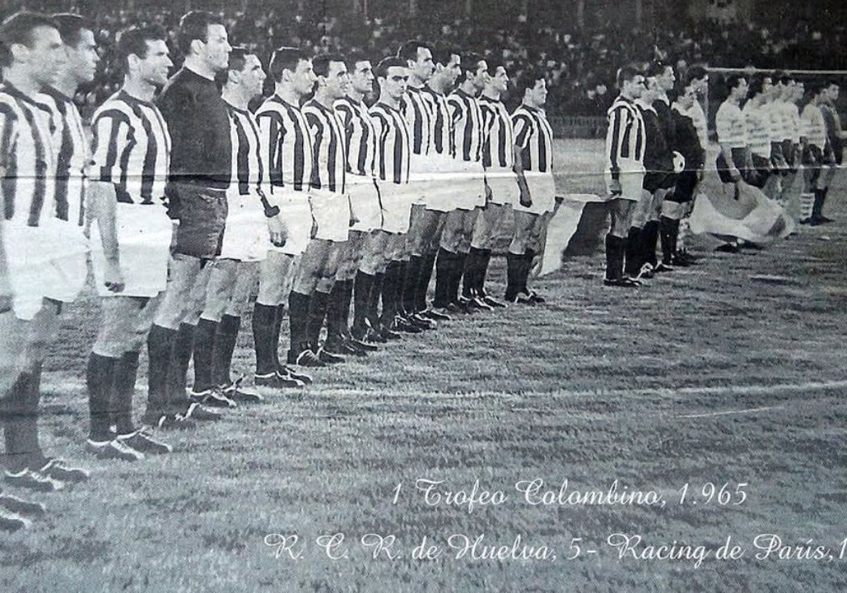 Imagen del primer encuentro del Trofeo Colombino entre el Decano y el Racing de París