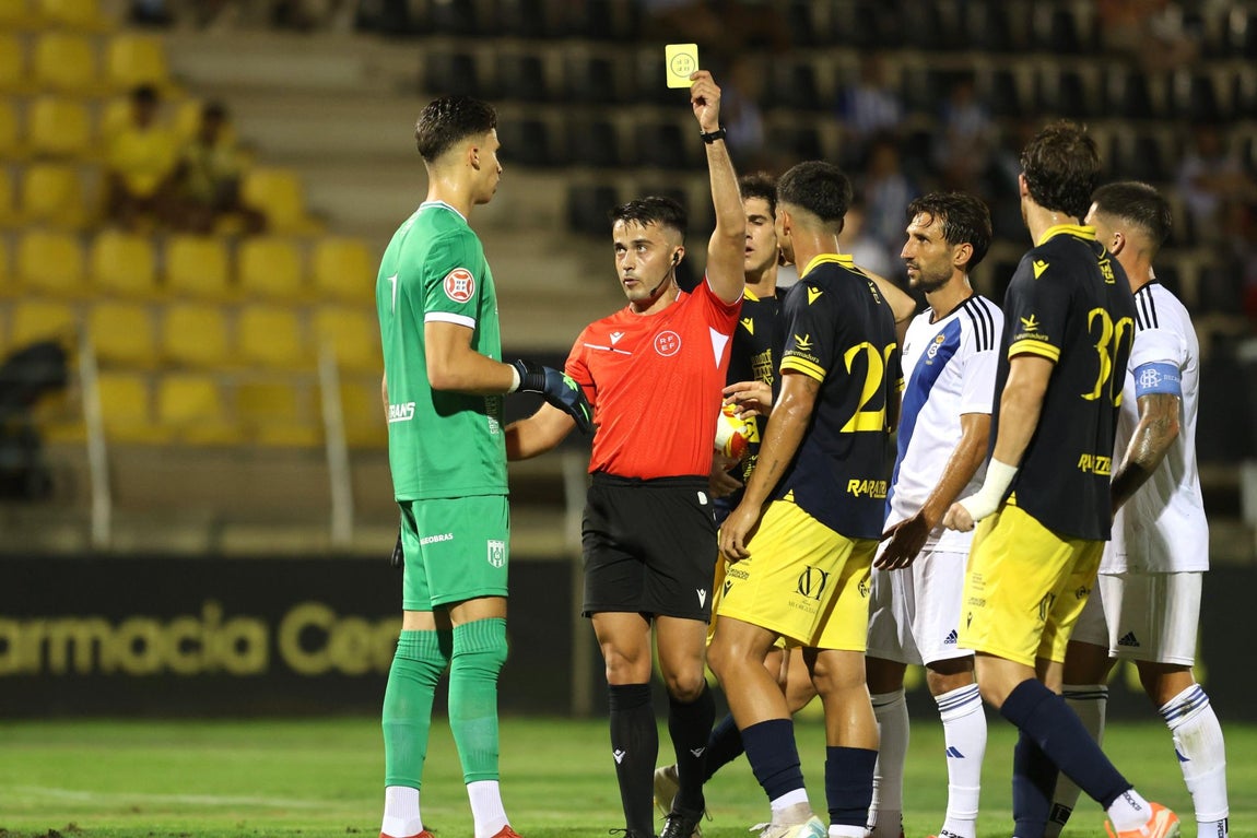 Los partidos del Recreativo de Huelva en el Trofeo de la Bella, en imágenes