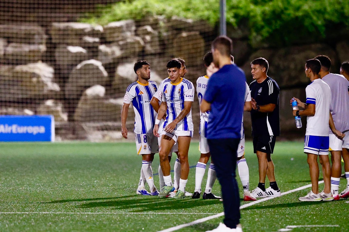 Las imágenes de la victoria del Recre en Estepona